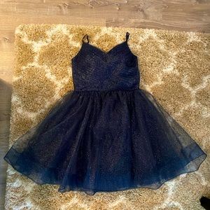 Navy blue v-neck homecoming dress